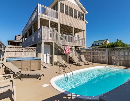 Sunset Bay oceanside home in South Nags Head