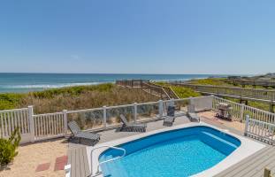 Don't Be Shellfish oceanfront home in Duck with pool