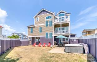 Family Jules oceanside home in Corolla, NC