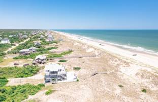 Tucs Beachin OBX House
