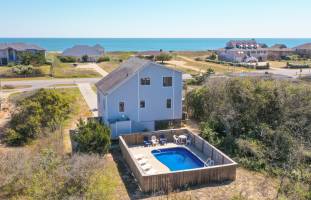 Blue Yonder semi oceanfront home in Southern Shores