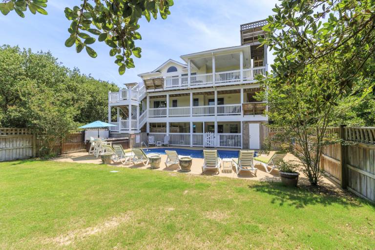 Duck Vacation Rentals | Here Comes the Sun TUK-7